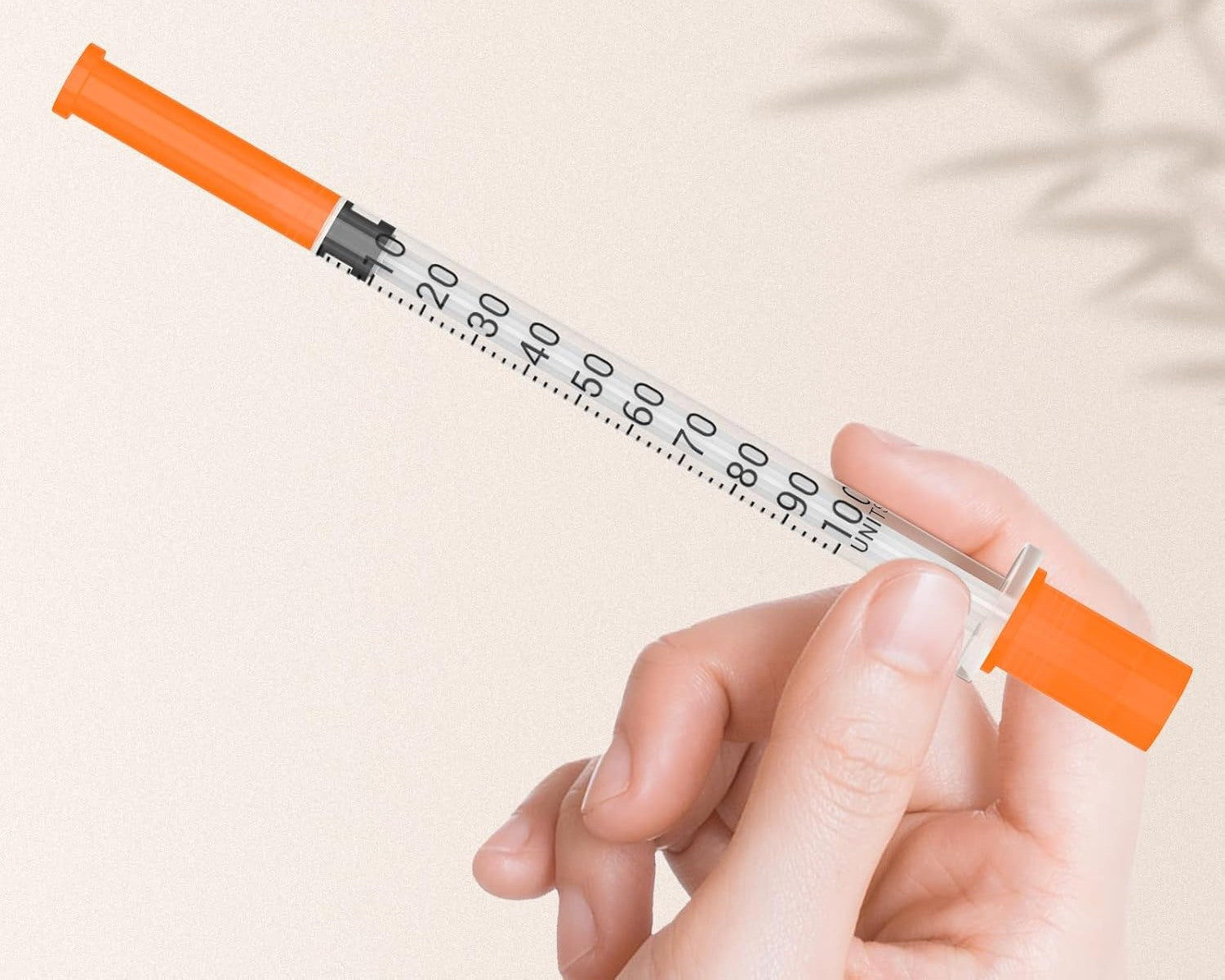 HENDARI 1 mL syringe with orange cap, U-100 scale